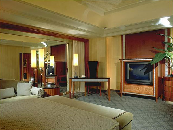 ���������e�^�O�䣬�����Ǽ��Ƶ��O��